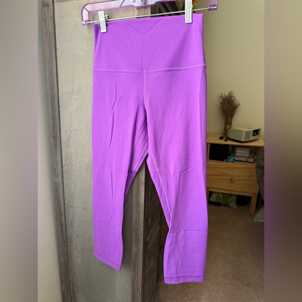 Lululemon - Picture 3 of 5